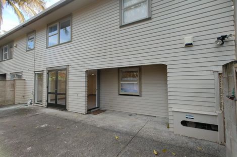 Photo of property in 122 Beach Road, Castor Bay, Auckland, 0620