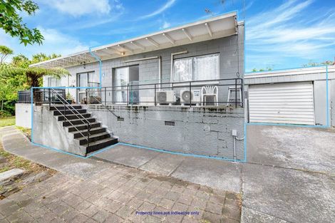 Photo of property in 4/92 Titirangi Road, New Lynn, Auckland, 0600