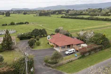 Photo of property in 34 Sutton Road, Te Horo, Otaki, 5582