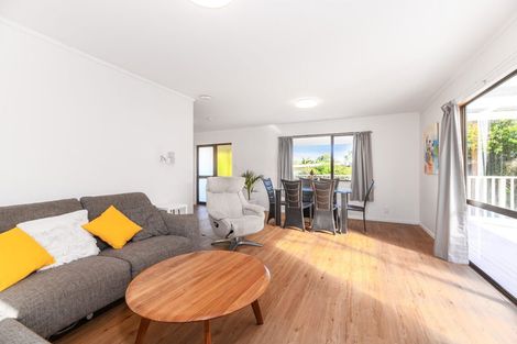 Photo of property in 2/68 View Road, Henderson, Auckland, 0612