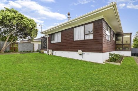 Photo of property in 23 Lane Road, Weymouth, Auckland, 2103