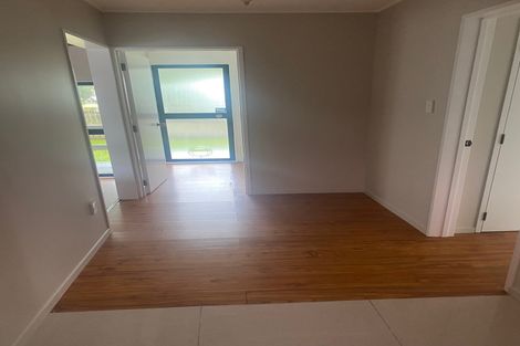 Photo of property in 17 Oakmont Place, Wattle Downs, Auckland, 2103