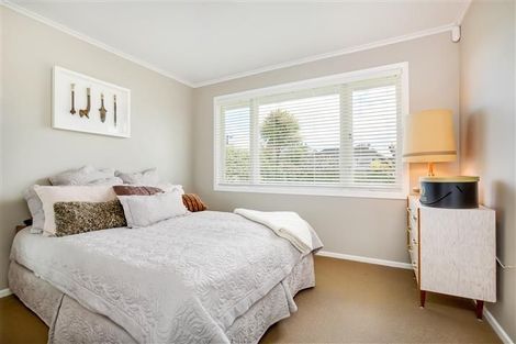 Photo of property in 13 Graham Avenue, Te Atatu Peninsula, Auckland, 0610