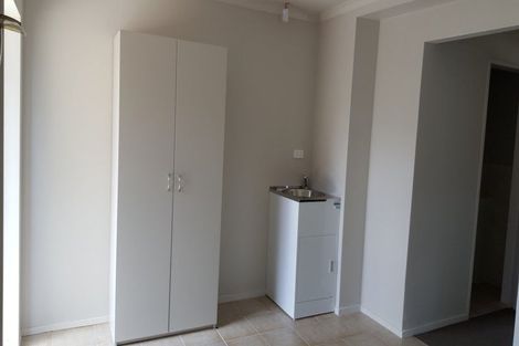 Photo of property in 45j Brandon Road, Glen Eden, Auckland, 0602