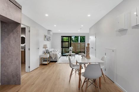 Photo of property in 1/129 Lancaster Road, Beach Haven, Auckland, 0626