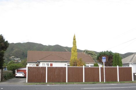Photo of property in 186 Naenae Road, Naenae, Lower Hutt, 5011