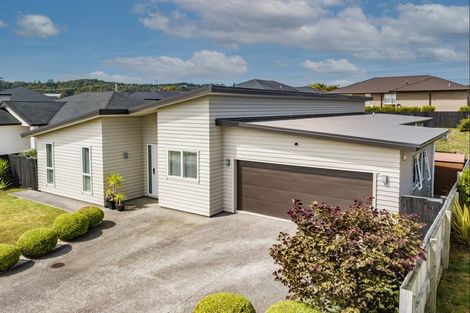 Photo of property in 15 Remana Crescent, Huapai, Kumeu, 0810