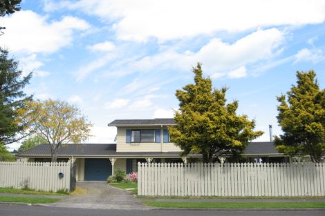 Photo of property in 46 Branch Road, Highlands Park, New Plymouth, 4312
