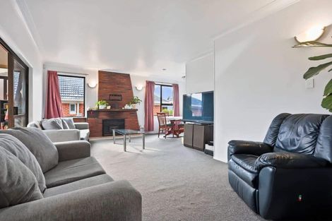 Photo of property in 39 Moire Road, Massey, Auckland, 0614