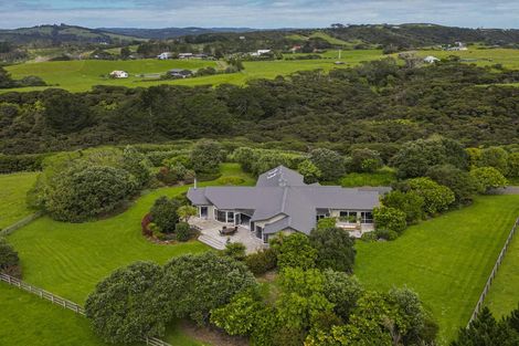 Photo of property in 296 Oaia Road, Muriwai, Waimauku, 0881