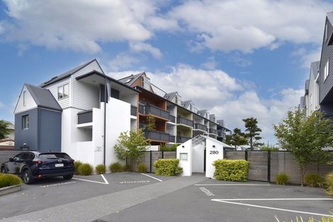 Photo of property in Amuri Park Apartments, 34/280 Bealey Avenue, Christchurch Central, Christchurch, 8013