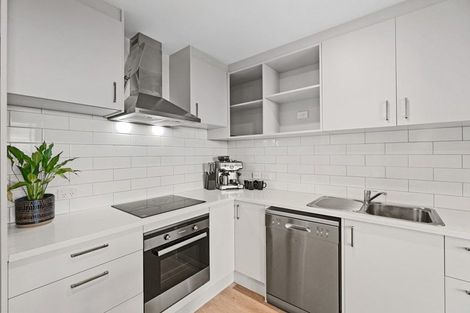 Photo of property in 29 Tuuhura Road, Pukekohe, 2120