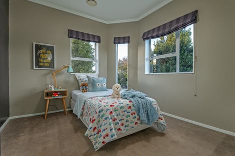 Photo of property in 53-55 Oram Drive, Turitea, Palmerston North, 4472