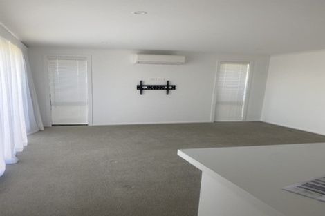 Photo of property in 2/2 Bostonkip Crescent, Fitzroy, Hamilton, 3282