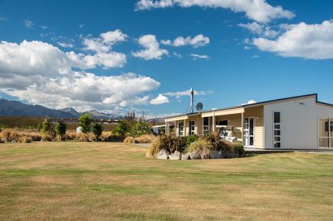 Photo of property in 35 Ben Ohau Road, Ben Ohau, Twizel, 7999