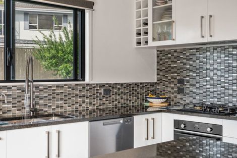 Photo of property in 4a Seaview Crescent, Picton, 7220