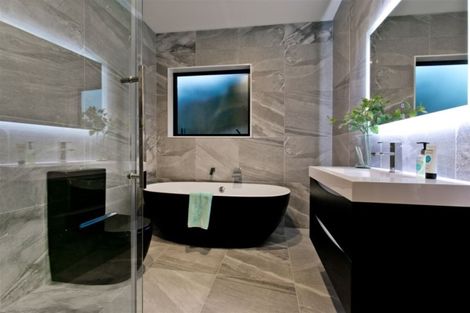 Photo of property in 8 Harvest Avenue, Orewa, 0931