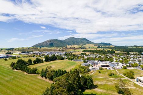 Photo of property in 43 Kiddle Drive, Hilltop, Taupo, 3330