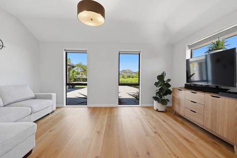 Photo of property in 8 Silver Springs Boulevard, Mosgiel, 9024