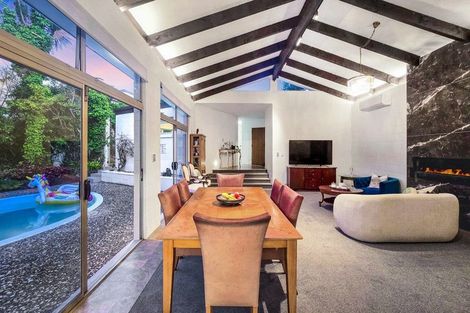 Photo of property in 23 Gordon Avenue, Forrest Hill, Auckland, 0620