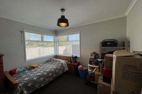 Photo of property in 7 Booralee Avenue, Botany Downs, Auckland, 2010