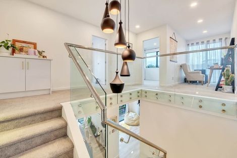 Photo of property in 14 Sauterne Road, Kumeu, 0810