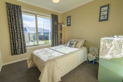 Photo of property in 12 Asher Avenue, Te Anau, 9600