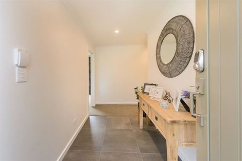 Photo of property in 102 Waterloo Crescent, Hokowhitu, Palmerston North, 4410