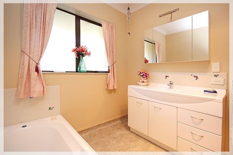 Photo of property in 93a Queen Street West, Levin, 5510