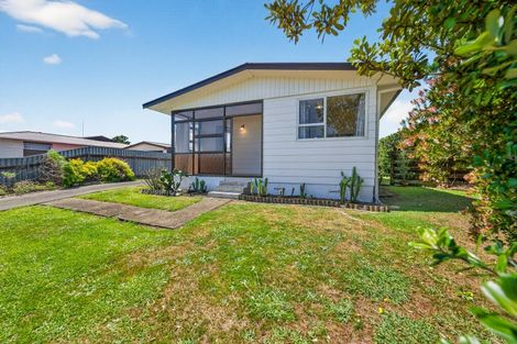 Photo of property in 5 Beaumont Place, Westbrook, Palmerston North, 4412