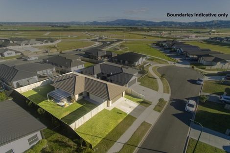 Photo of property in 19 Batty Street, Papamoa Beach, Papamoa, 3118