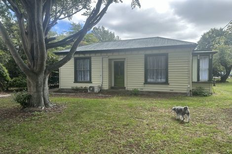 Photo of property in 137 Main North Road, Woodend, 7610