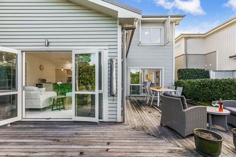 Photo of property in 18 Kensington Drive, Orewa, 0931