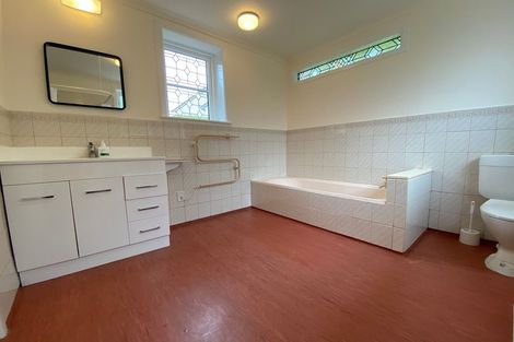 Photo of property in 71 Homebush Road, Khandallah, Wellington, 6035