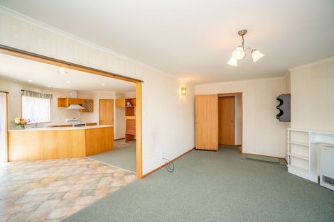 Photo of property in 5 Seville Court, Terrace End, Palmerston North, 4410