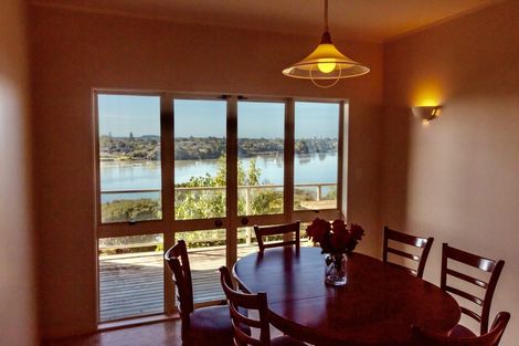 Photo of property in 153b West Harbour Drive, West Harbour, Auckland, 0618
