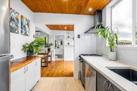 Photo of property in 15 Donegal Street, Belfast, Christchurch, 8051