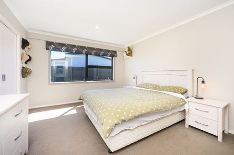 Photo of property in 59 Rosalie Terrace, Kelvin Grove, Palmerston North, 4414