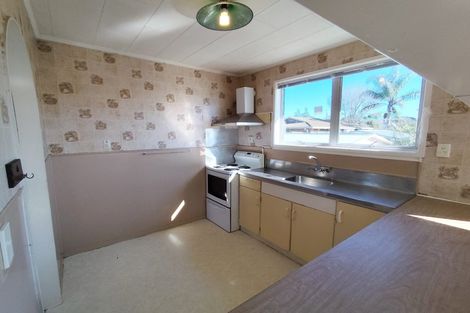 Photo of property in 51 Bodi Place, Te Atatu South, Auckland, 0610