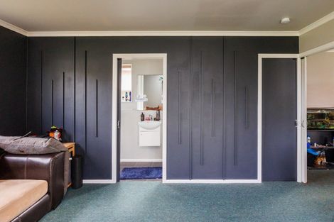 Photo of property in 5 Daniell Street, Bulls, 4818