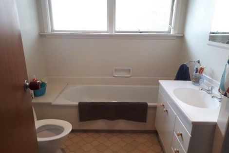 Photo of property in 39 Parkstone Avenue, Ilam, Christchurch, 8041