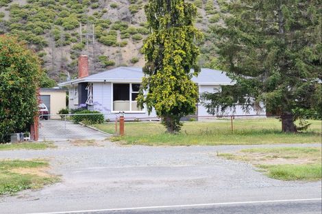 Photo of property in 79 Bledisloe Street, Kurow, 9435