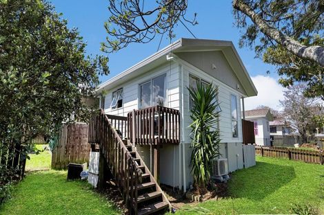 Photo of property in 7/3 Etherton Drive, Weymouth, Auckland, 2103