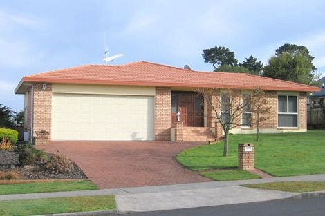 Photo of property in 19 Ayrshire Drive, Grandview Heights, Hamilton, 3200