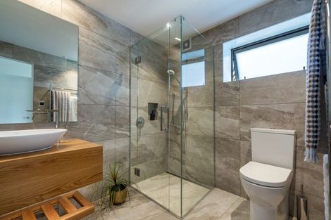 Photo of property in 38 Rita Way, Omaha, 0986