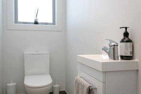 Photo of property in 32 Wai Terrace, Wharewaka, Taupo, 3330