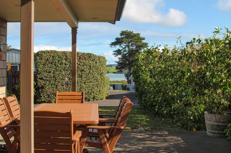 Photo of property in 7 Vela Place, Clarks Beach, 2122