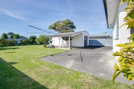Photo of property in 14 Shackleton Street, Maraenui, Napier, 4110