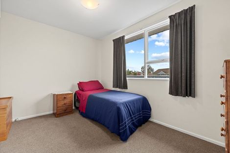 Photo of property in 12 Cowper Place, Avondale, Christchurch, 8061