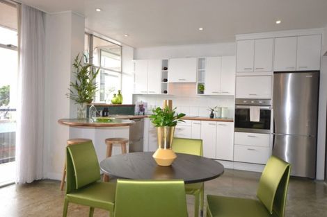 Photo of property in Dorchester Apartments, 144 Oriental Parade, Oriental Bay, Wellington, 6011